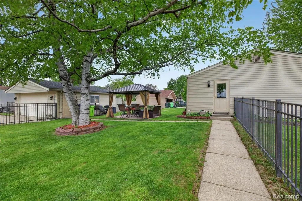 32858 Coach Drive Chesterfield Township MI 48047