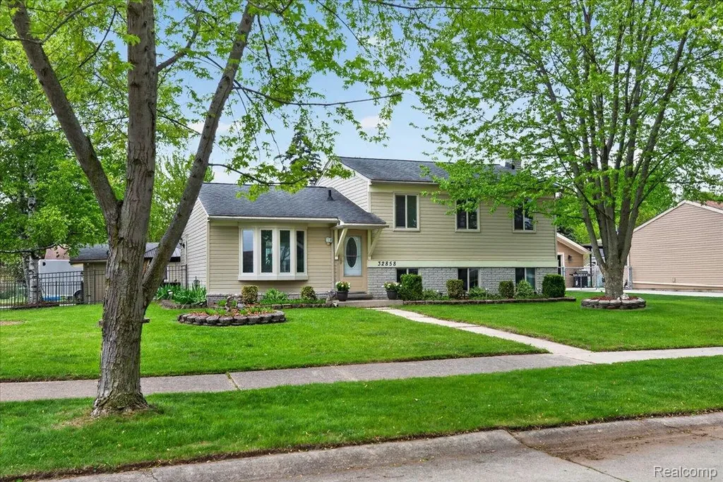 32858 Coach Drive Chesterfield Township MI 48047