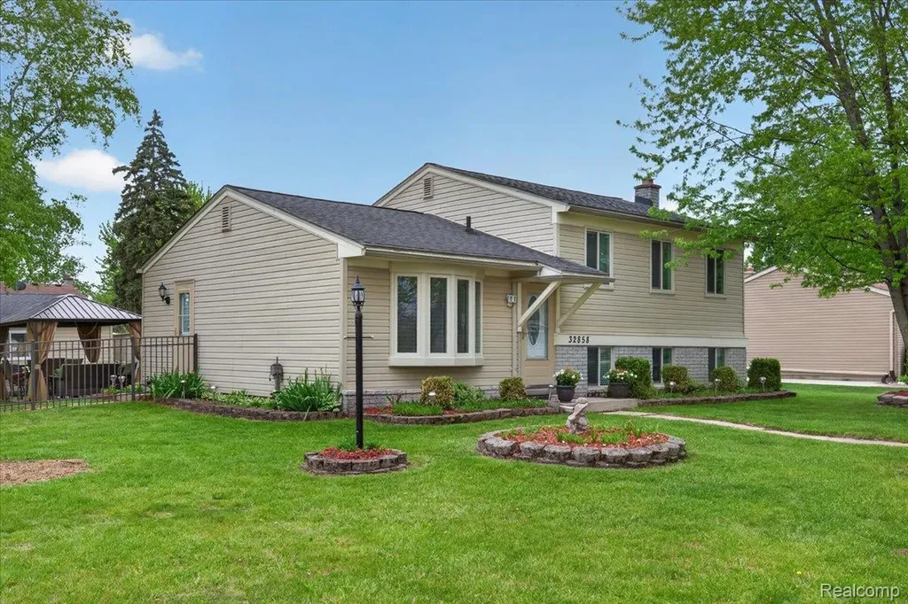 32858 Coach Drive Chesterfield Township MI 48047