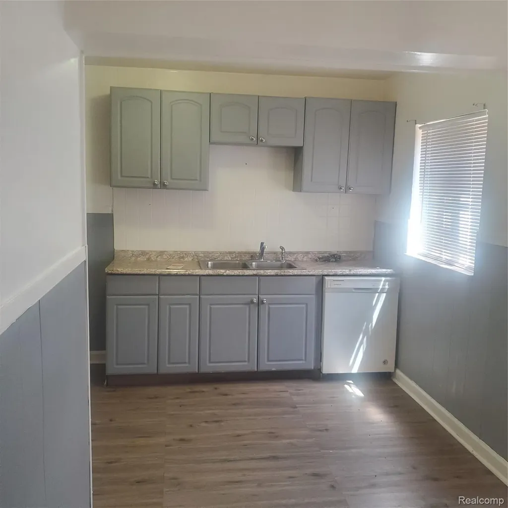 20220 Spencer Street Detroit City MI 48234