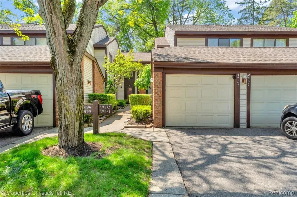 24177 Evergreen Road Southfield City MI 48075