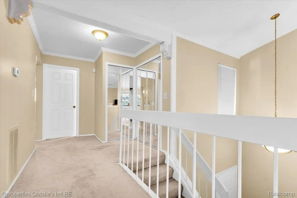 24177 Evergreen Road Southfield City MI 48075