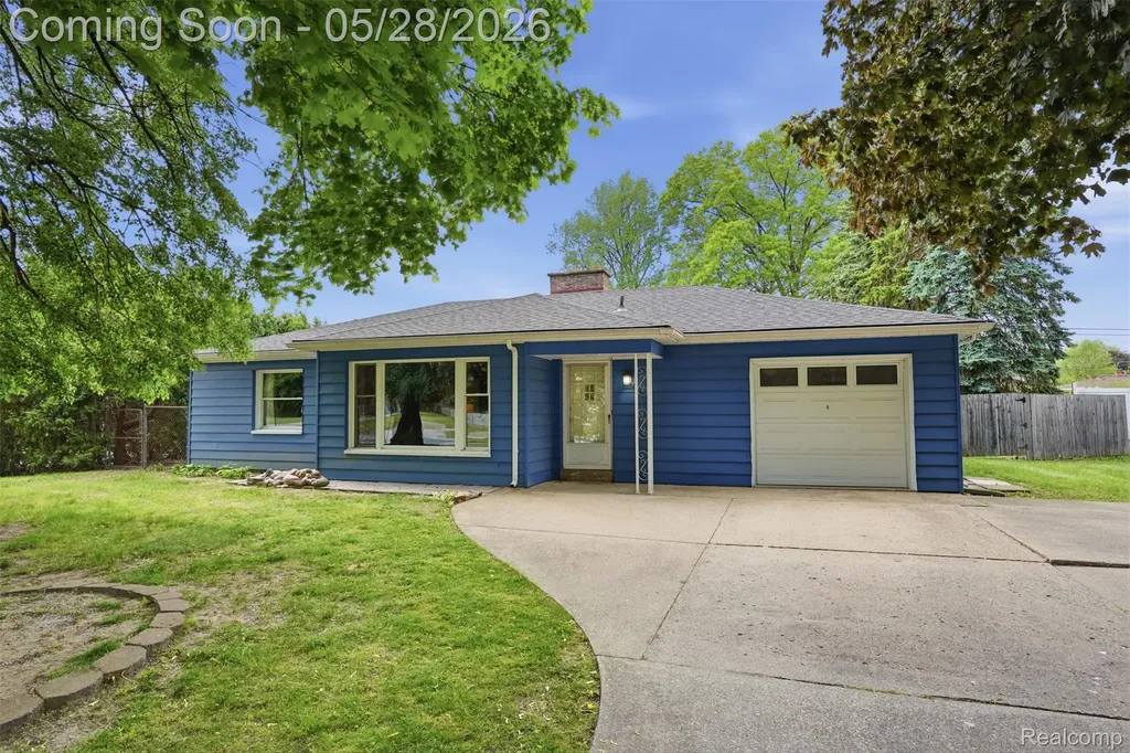 14217 Richfield Street Livonia City MI 48154