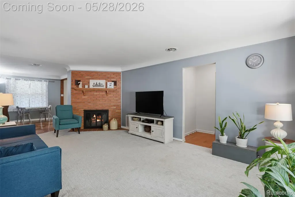 14217 Richfield Street Livonia City MI 48154