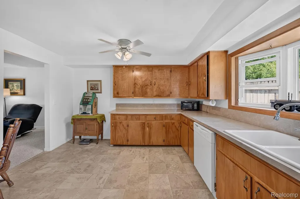 5233 Torrey Road Mundy Township MI 48507