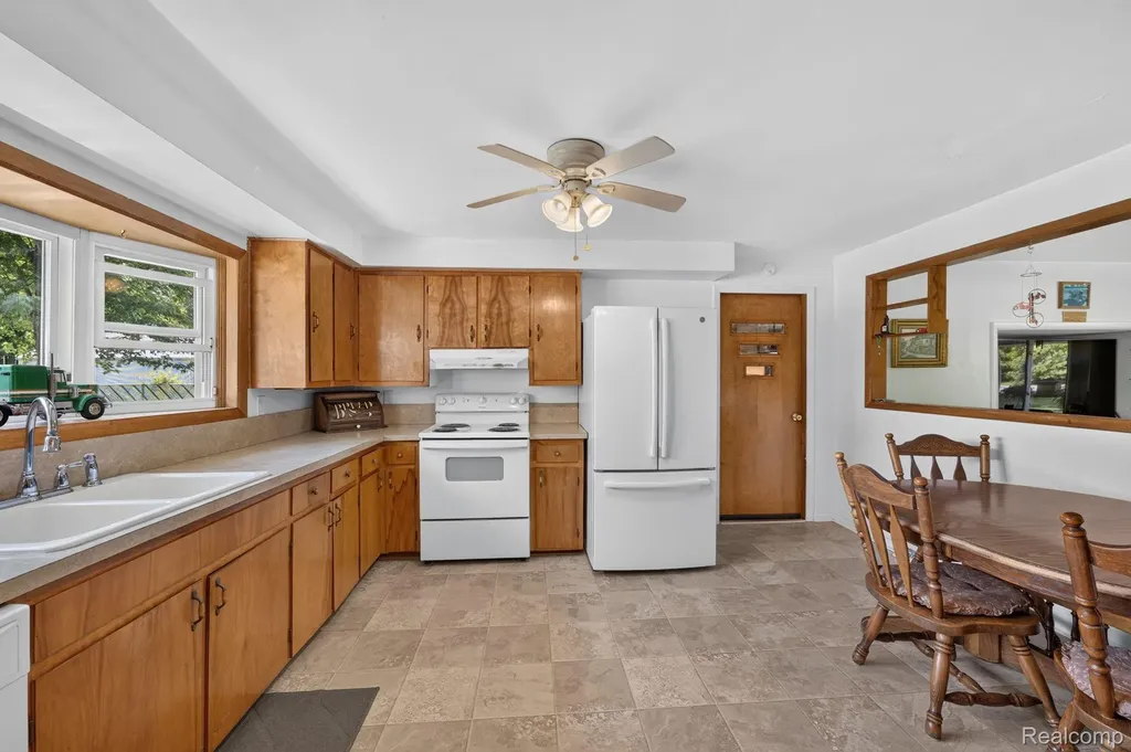 5233 Torrey Road Mundy Township MI 48507