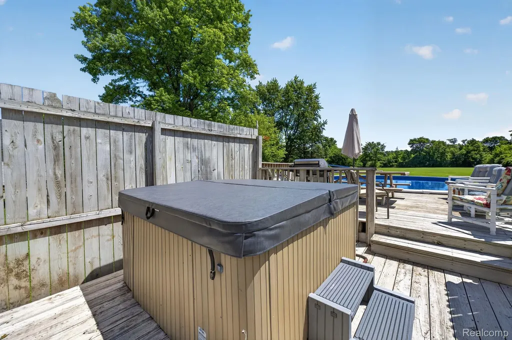 5233 Torrey Road Mundy Township MI 48507