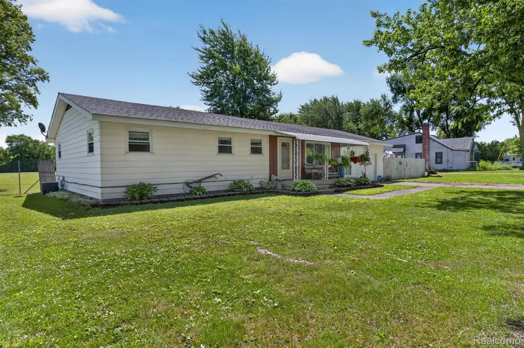 5233 Torrey Road Mundy Township MI 48507
