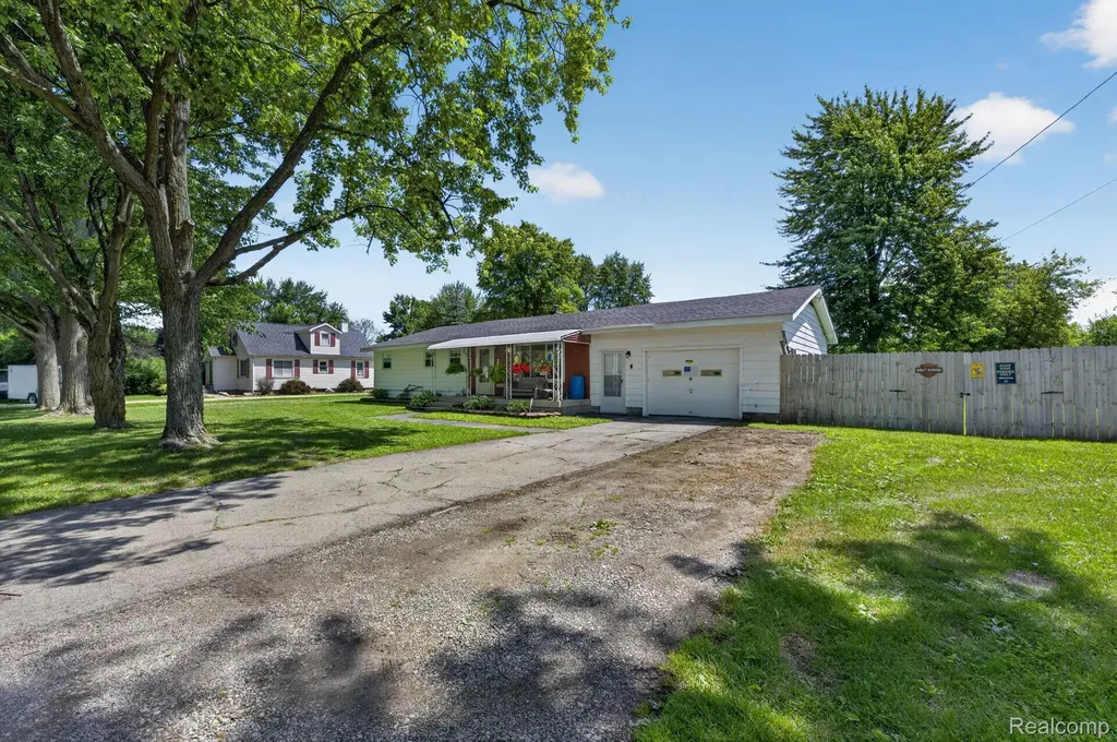 5233 Torrey Road Mundy Township MI 48507