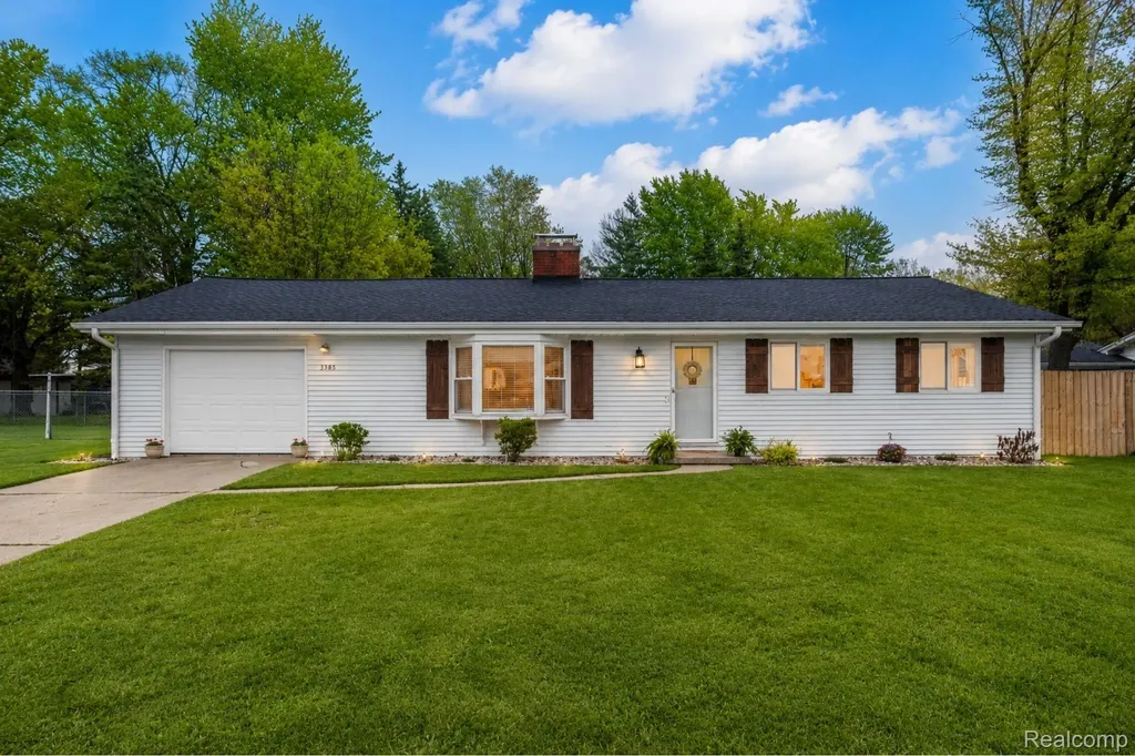 3585 Creekwood Drive Bridgeport Charter Township MI 48601