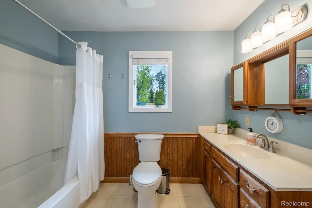 3585 Creekwood Drive Bridgeport Charter Township MI 48601