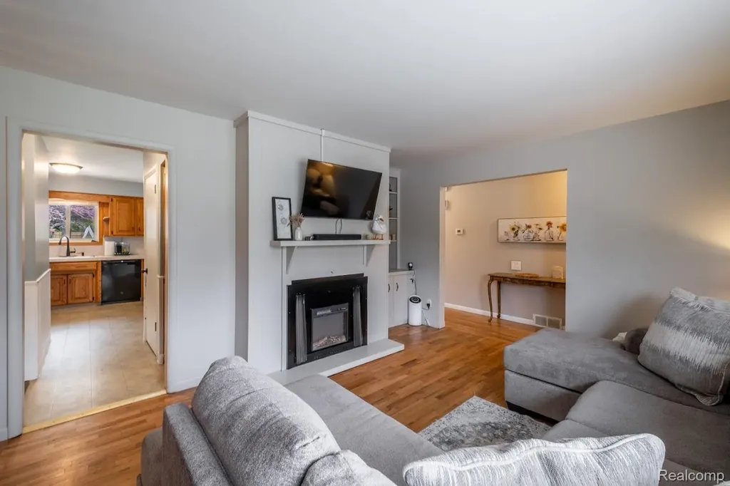 3585 Creekwood Drive Bridgeport Charter Township MI 48601