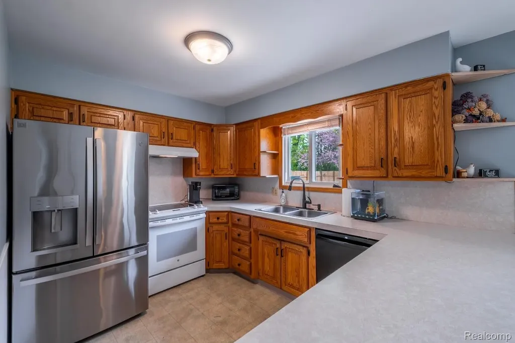 3585 Creekwood Drive Bridgeport Charter Township MI 48601