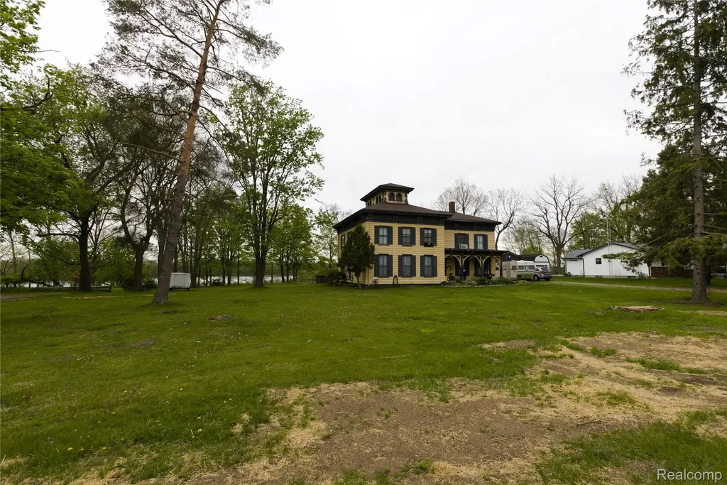 4466 Mill Street Columbiaville Village MI 48421