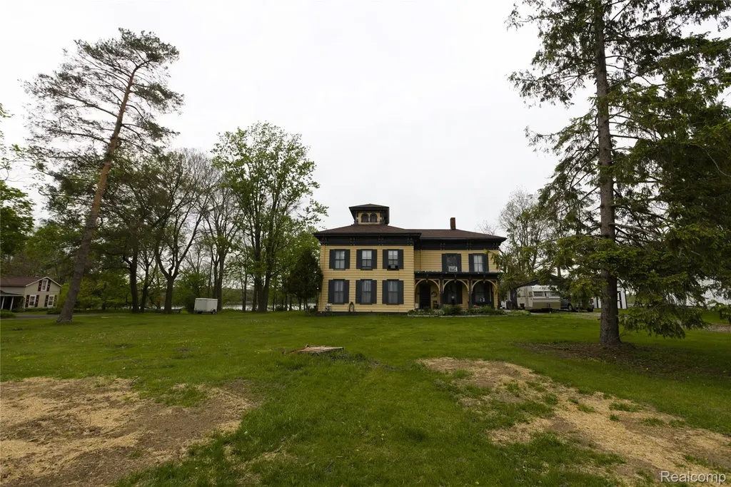 4466 Mill Street Columbiaville Village MI 48421