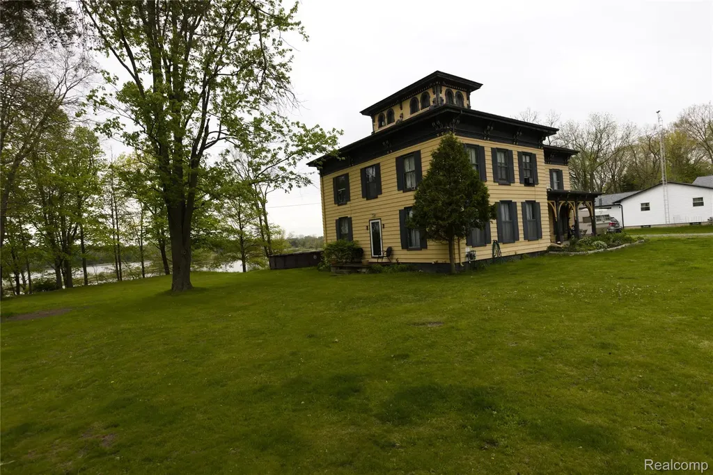 4466 Mill Street Columbiaville Village MI 48421