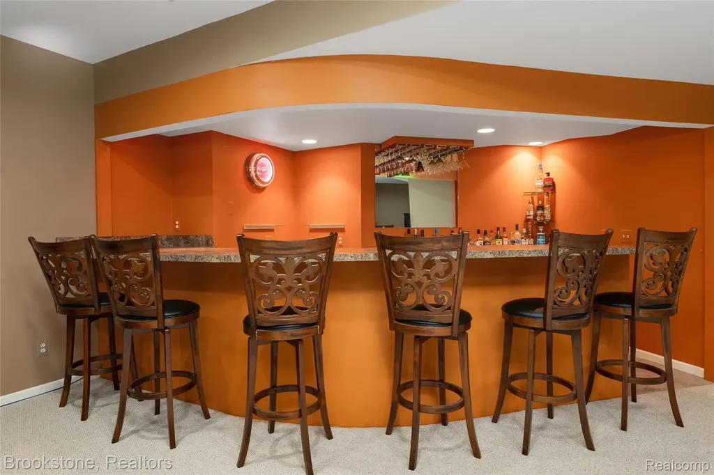 970 Moldovia Drive White Lake Charter Township MI 48386