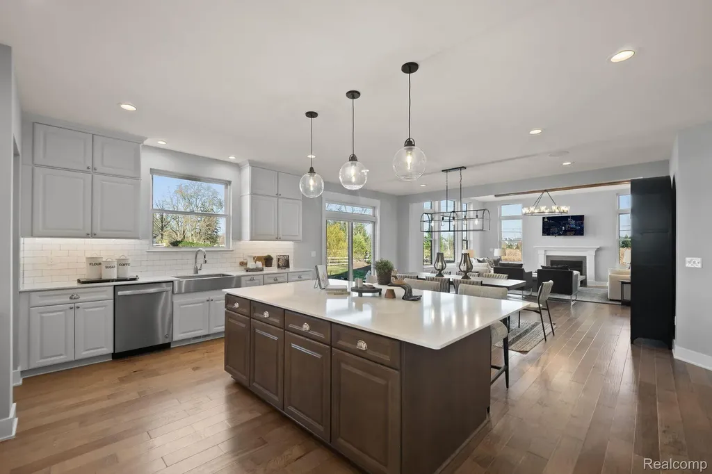 14087 Regatta Bay Drive Shelby Charter Township MI 48315