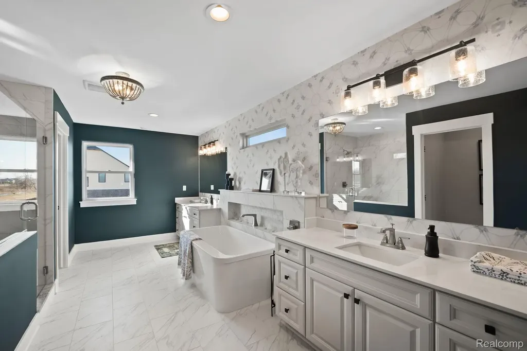 14087 Regatta Bay Drive Shelby Charter Township MI 48315
