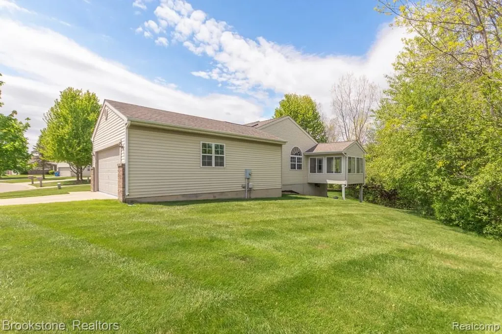 12465 Pagels Drive Grand Blanc City MI 48439