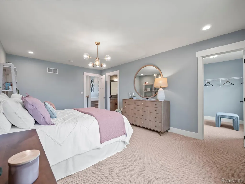 14050 Regatta Bay Drive Shelby Charter Township MI 48315