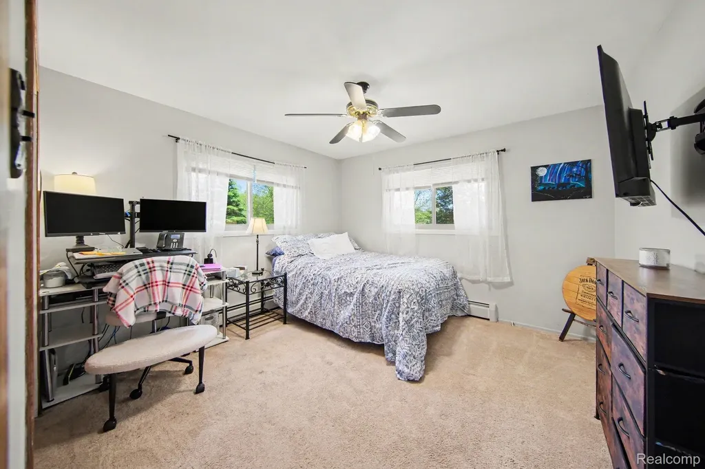 119 Diversy Drive Columbia Township MI 49230