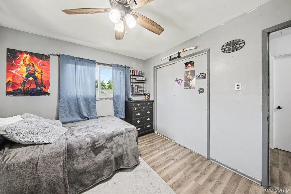 119 Diversy Drive Columbia Township MI 49230