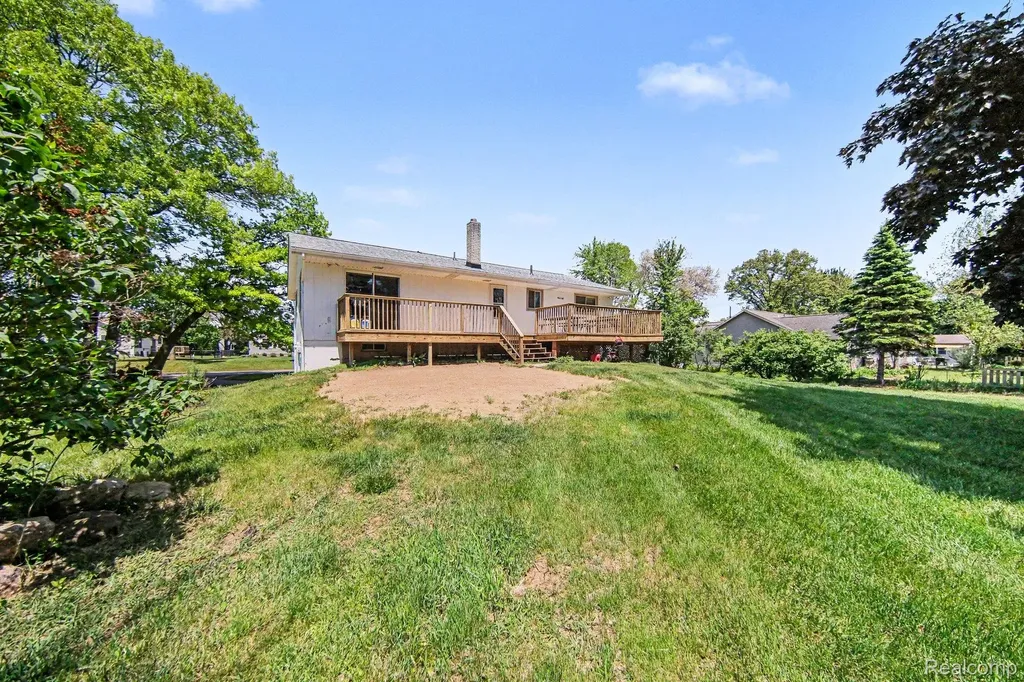 119 Diversy Drive Columbia Township MI 49230