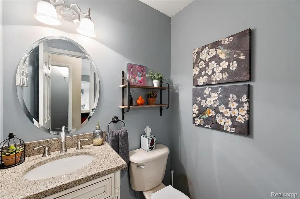 607 Salus Drive Waterford Charter Township MI 48327