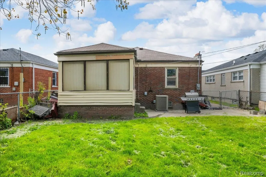 20452 Audrey Street Detroit City MI 48235