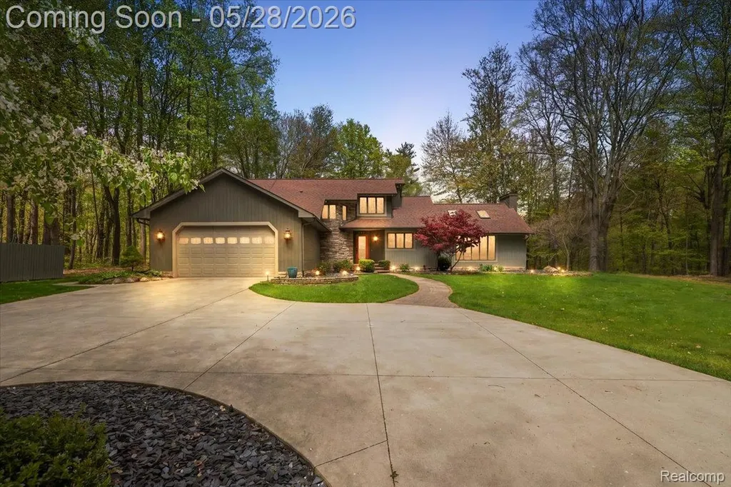 501 Cedarwood Street Oxford Charter Township MI 48371