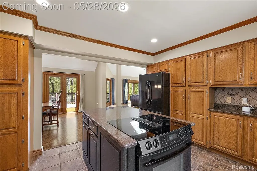 501 Cedarwood Street Oxford Charter Township MI 48371