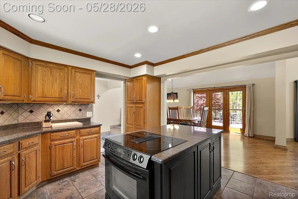 501 Cedarwood Street Oxford Charter Township MI 48371