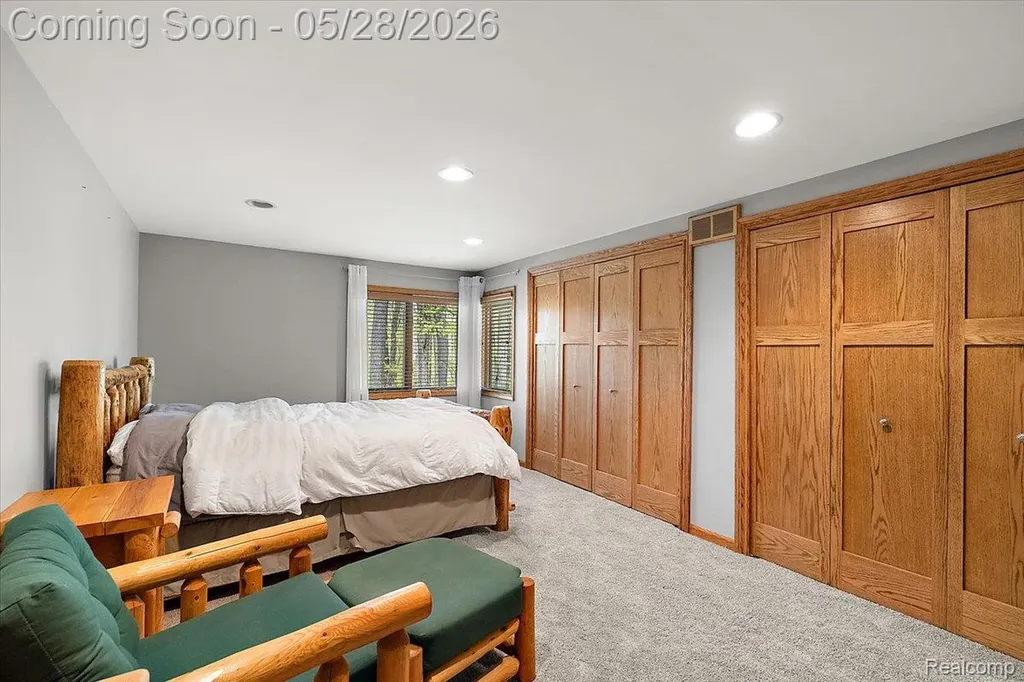 501 Cedarwood Street Oxford Charter Township MI 48371