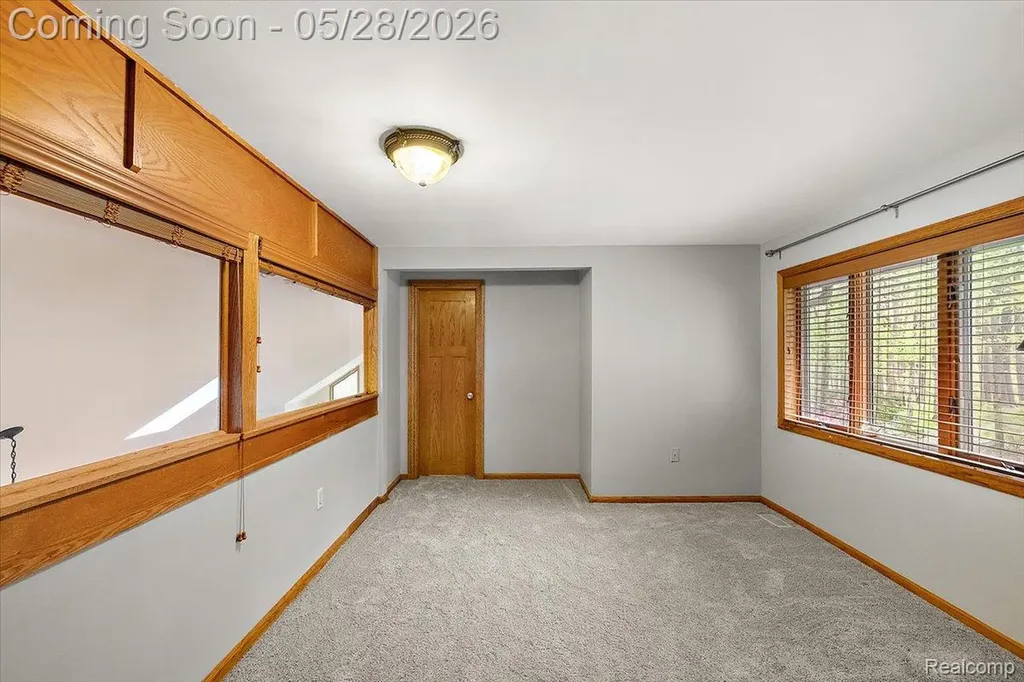 501 Cedarwood Street Oxford Charter Township MI 48371