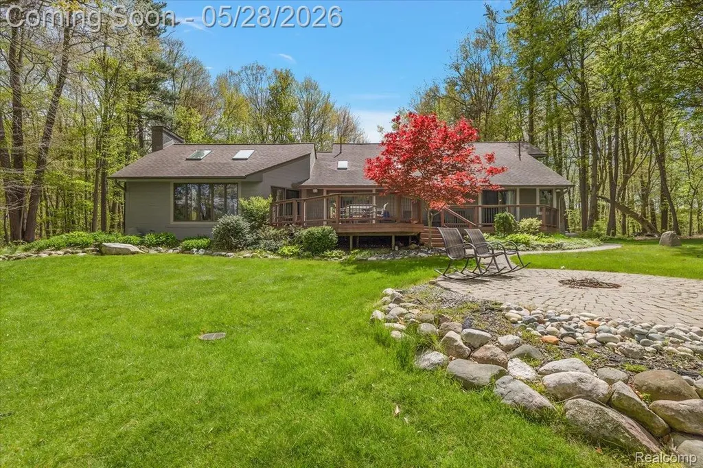 501 Cedarwood Street Oxford Charter Township MI 48371
