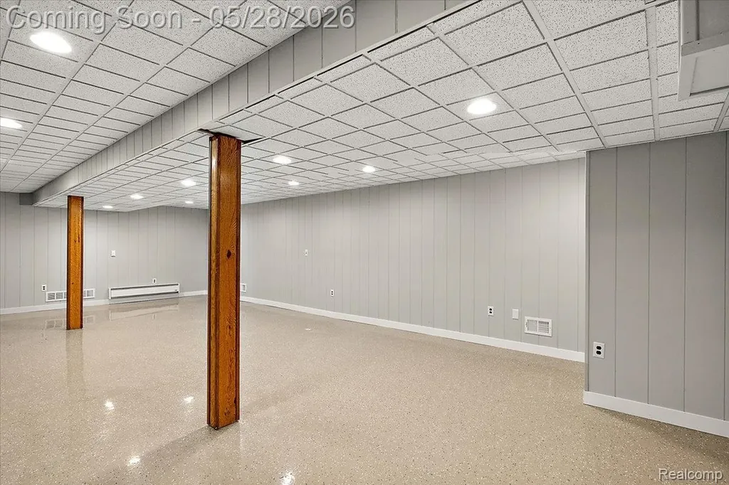 501 Cedarwood Street Oxford Charter Township MI 48371