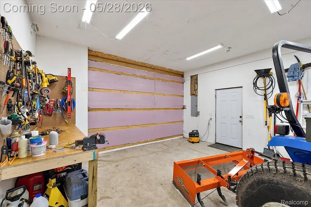 501 Cedarwood Street Oxford Charter Township MI 48371