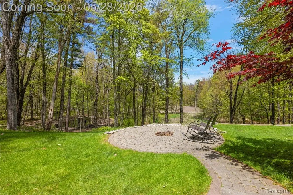 501 Cedarwood Street Oxford Charter Township MI 48371