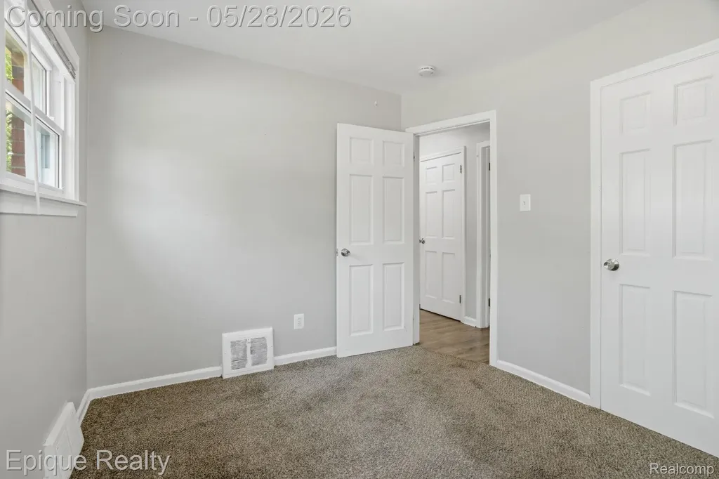 20506 Lancaster Street Harper Woods City MI 48225