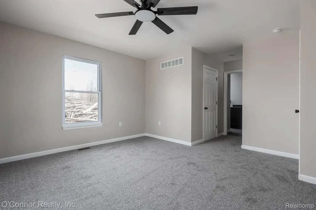 1047 39th Street Port Huron Charter Township MI 48060