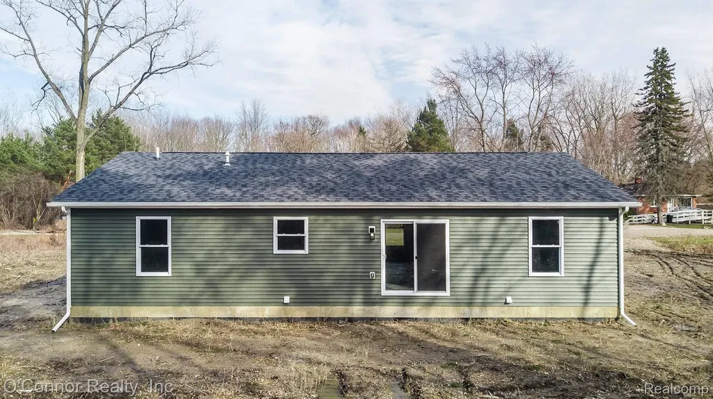 1047 39th Street Port Huron Charter Township MI 48060