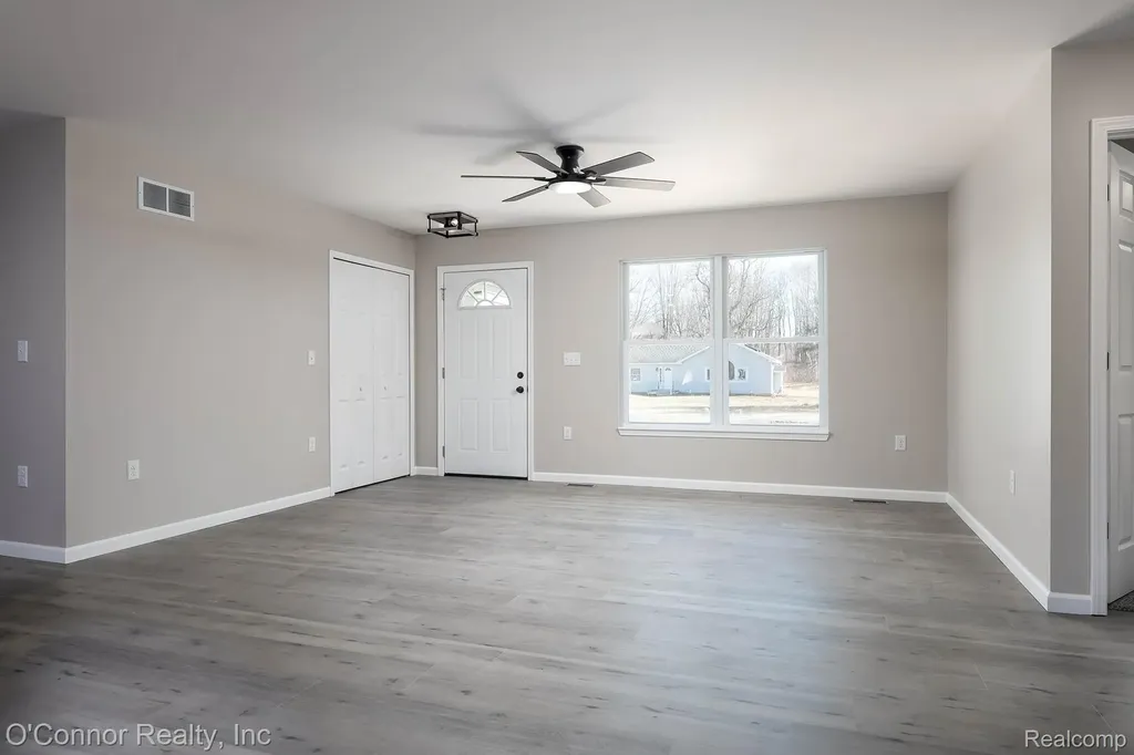 1047 39th Street Port Huron Charter Township MI 48060