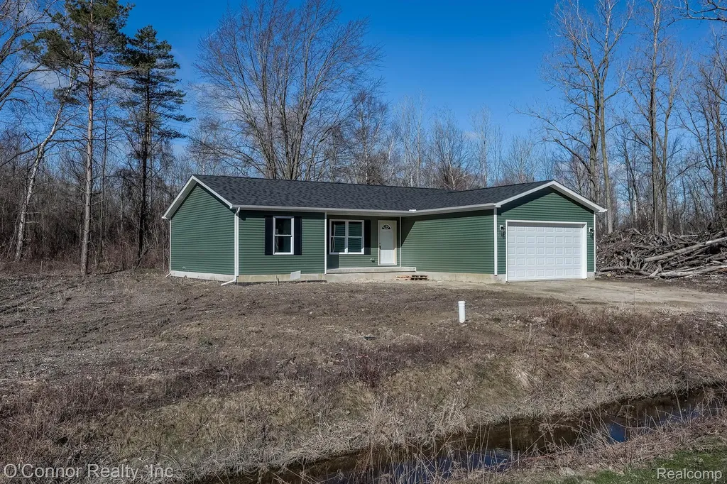 1047 39th Street Port Huron Charter Township MI 48060