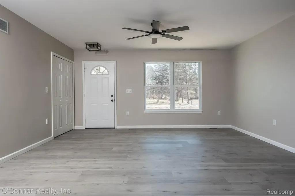 1047 39th Street Port Huron Charter Township MI 48060