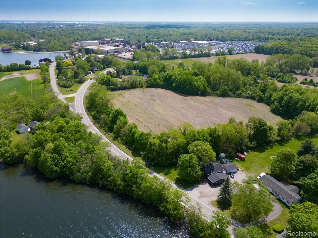 0000 E Huron River Drive Van Buren Charter Township MI 48111