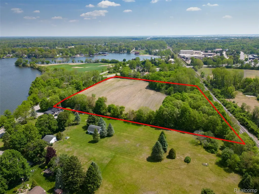 0000 E Huron River Drive Van Buren Charter Township MI 48111