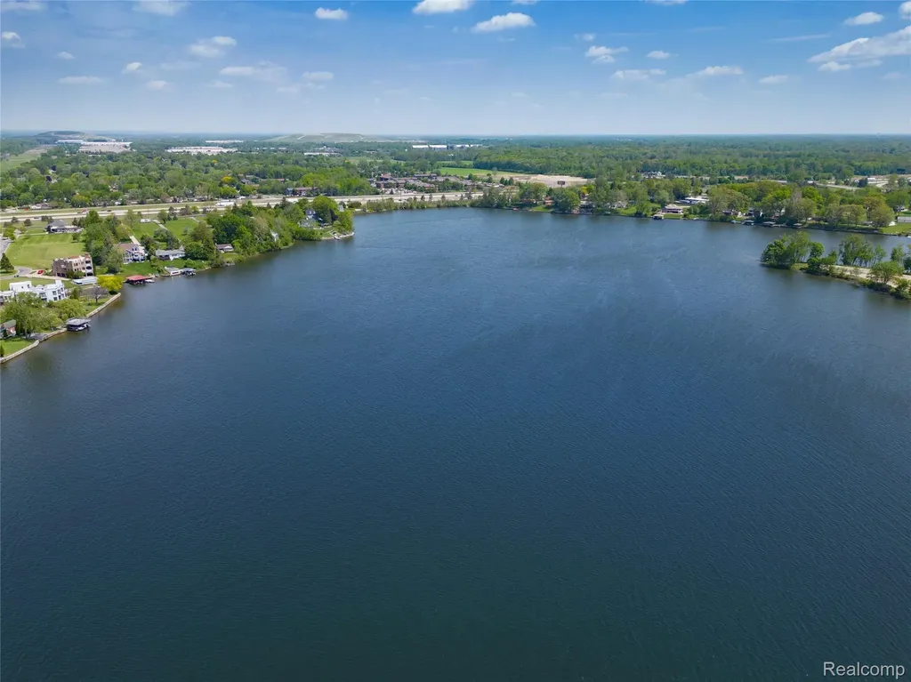 0000 E Huron River Drive Van Buren Charter Township MI 48111