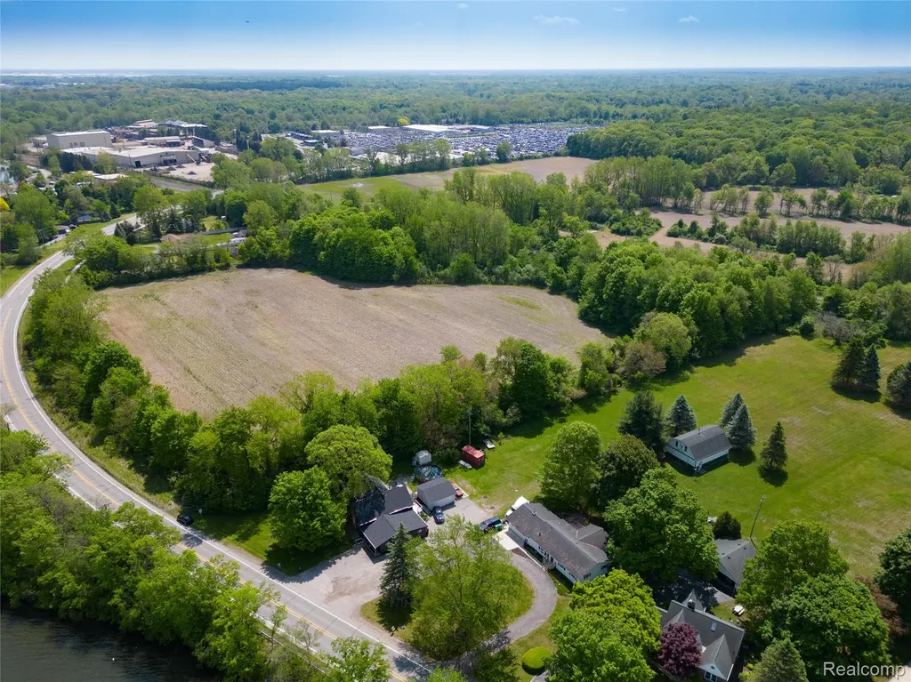 0000 E Huron River Drive Van Buren Charter Township MI 48111