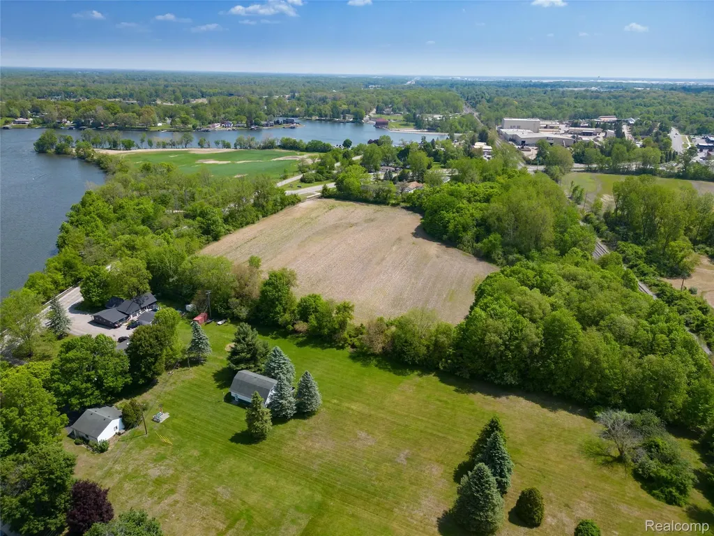 0000 E Huron River Drive Van Buren Charter Township MI 48111